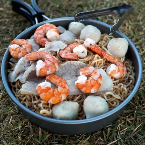 camping casserole Cuistot Nomade Familiale_preparation repas succulant